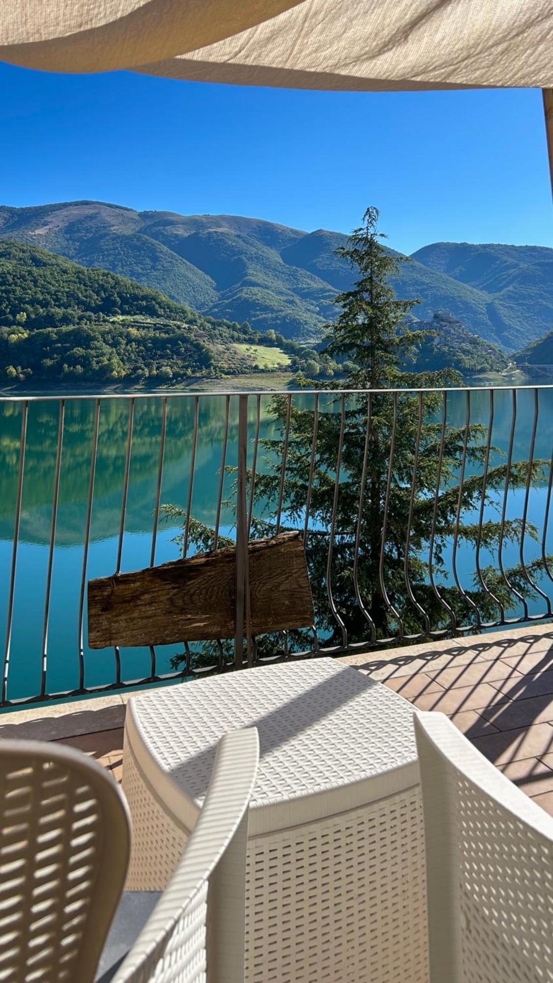 B&B La Casetta Sul Lago Colle di Tora Экстерьер фото